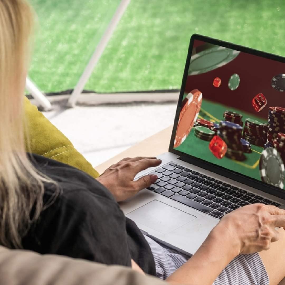 Khám phá trang chủ Garena FO4 và những tính năng hấp dẫn trên trang chủ Garena FO4