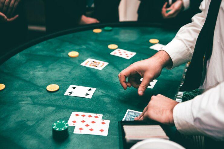 Khám phá topdoithuong với game bài đổi thưởng chất lượng tại topdoithuong