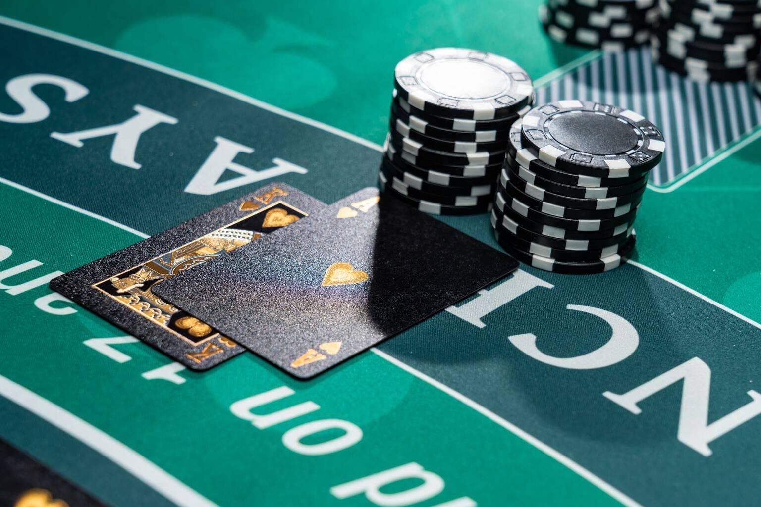 Casino truc tuyen Tìm hiểu xu hướng chơi game cá cược trực tuyến năm 2024